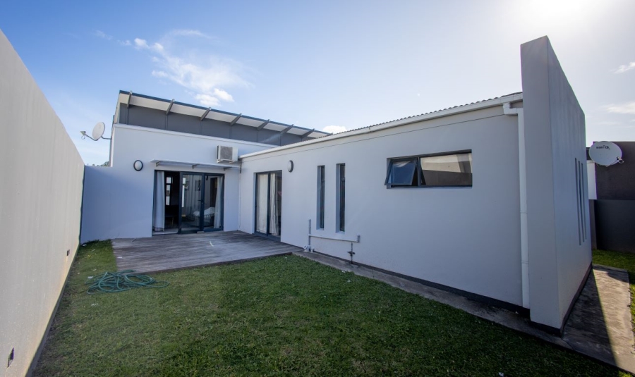 2 Bedroom Property for Sale in Nahoon Valley Park Eastern Cape